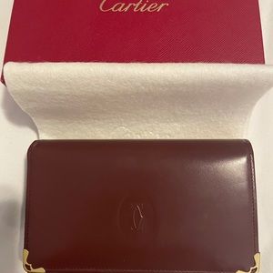 Cartier wallet. Flawless 💯 authentic
